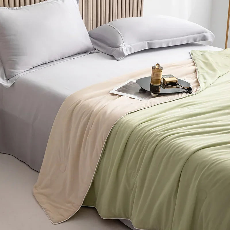 Air Condition Comforter for Summer Pure Color Ice Silk Cooling Blanket Lightweight and Smooth Twin/King Size Cold Quilt